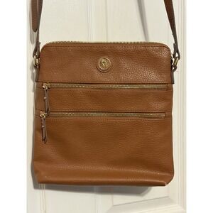 VERY NICE Anne Klein Cross Body Brown Leather Purse, Extra Pockets, Medium Size